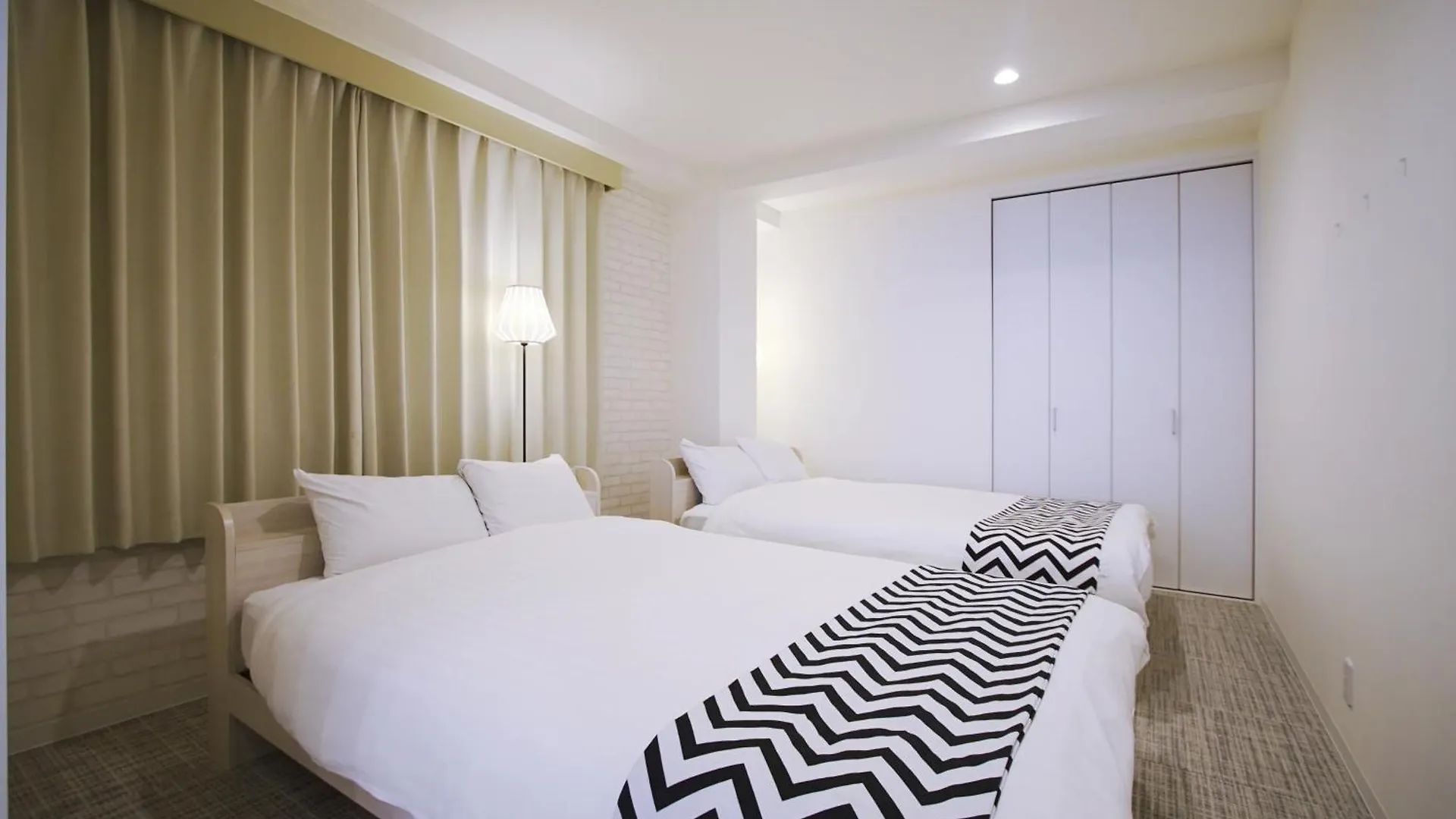 Inove Villa Osaka Appartement