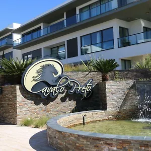 https://cavalo-preto-luxury-beach-resort.hotelaalgarve.com